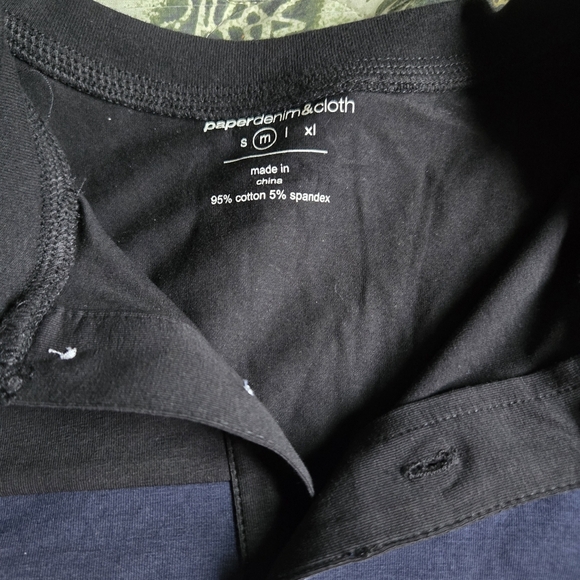 Black and White Men's Shirt Size M - Picture 3 of 3